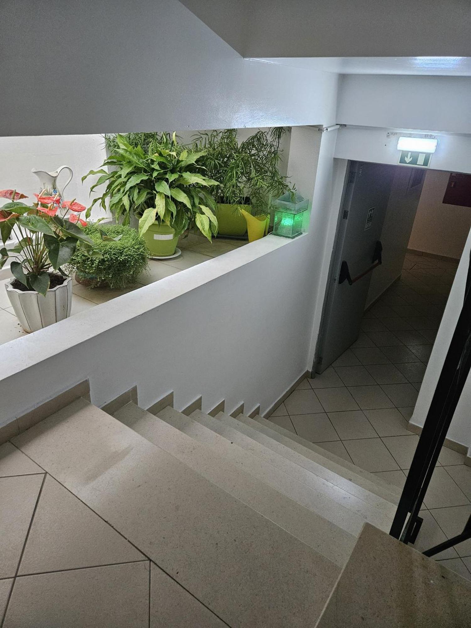 Hotel Adelaide Faro Bagian luar foto