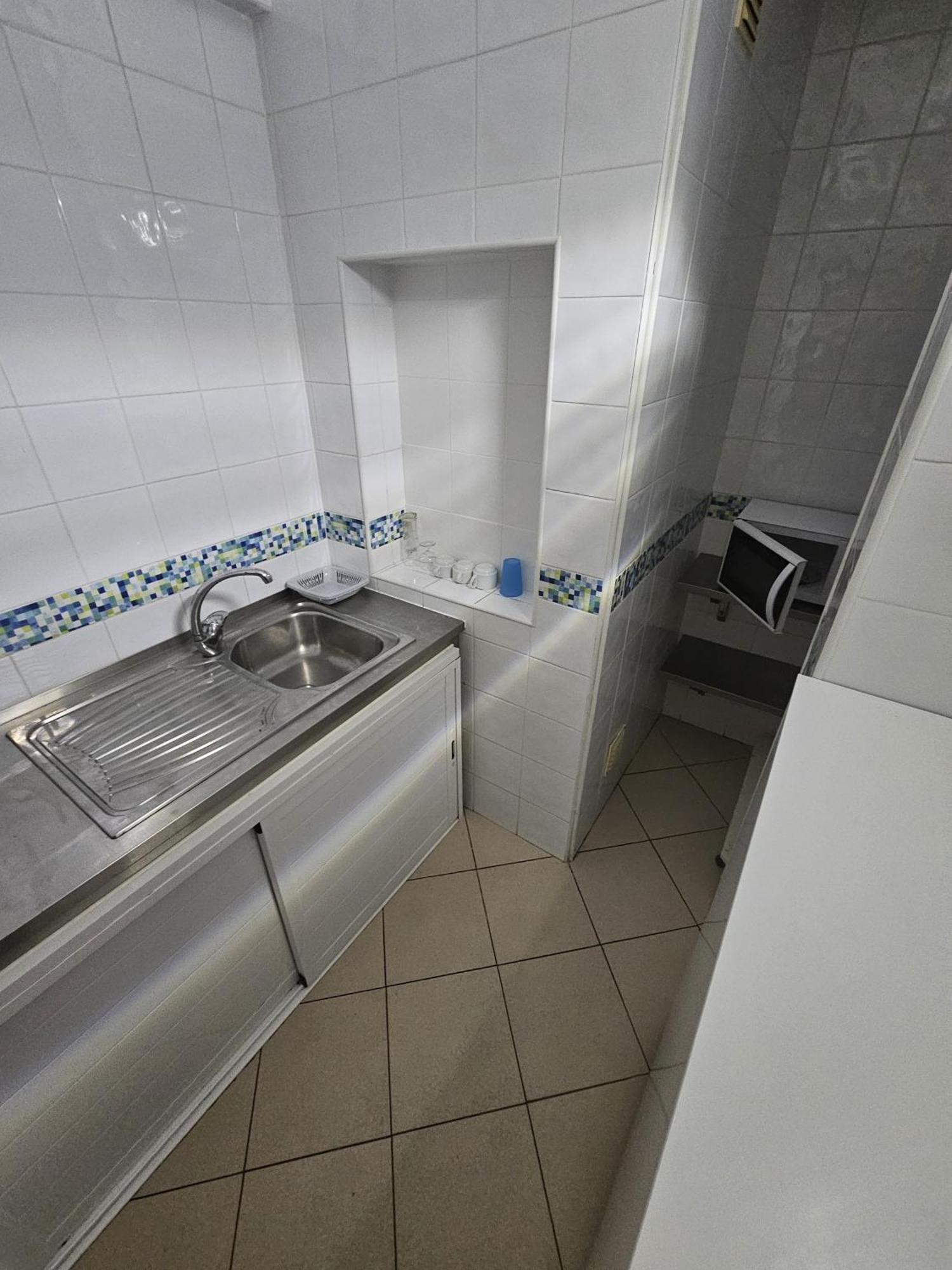 Hotel Adelaide Faro Bagian luar foto